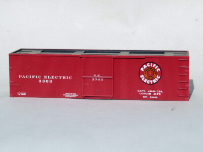 #ad RCR HO 36FT BOXCAR PACIFIC ELECTRIC 3303 $12.49