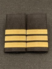 Epaulet Pilot Epaulette Sliders 3 Gold Bars Captain on Black Cloth