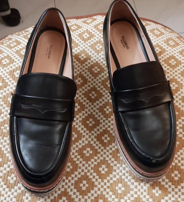 Mocassins pull and bear sales