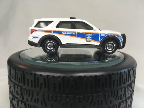 Matchbox Power Grab - 2023 Ford Police Interceptor Utility - Regional Paramedic - Picture 6 of 9