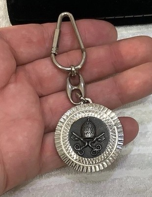 Very Unusual Vintage Religious Catholic Papal Coat Of Arms Metal Keychain Fob