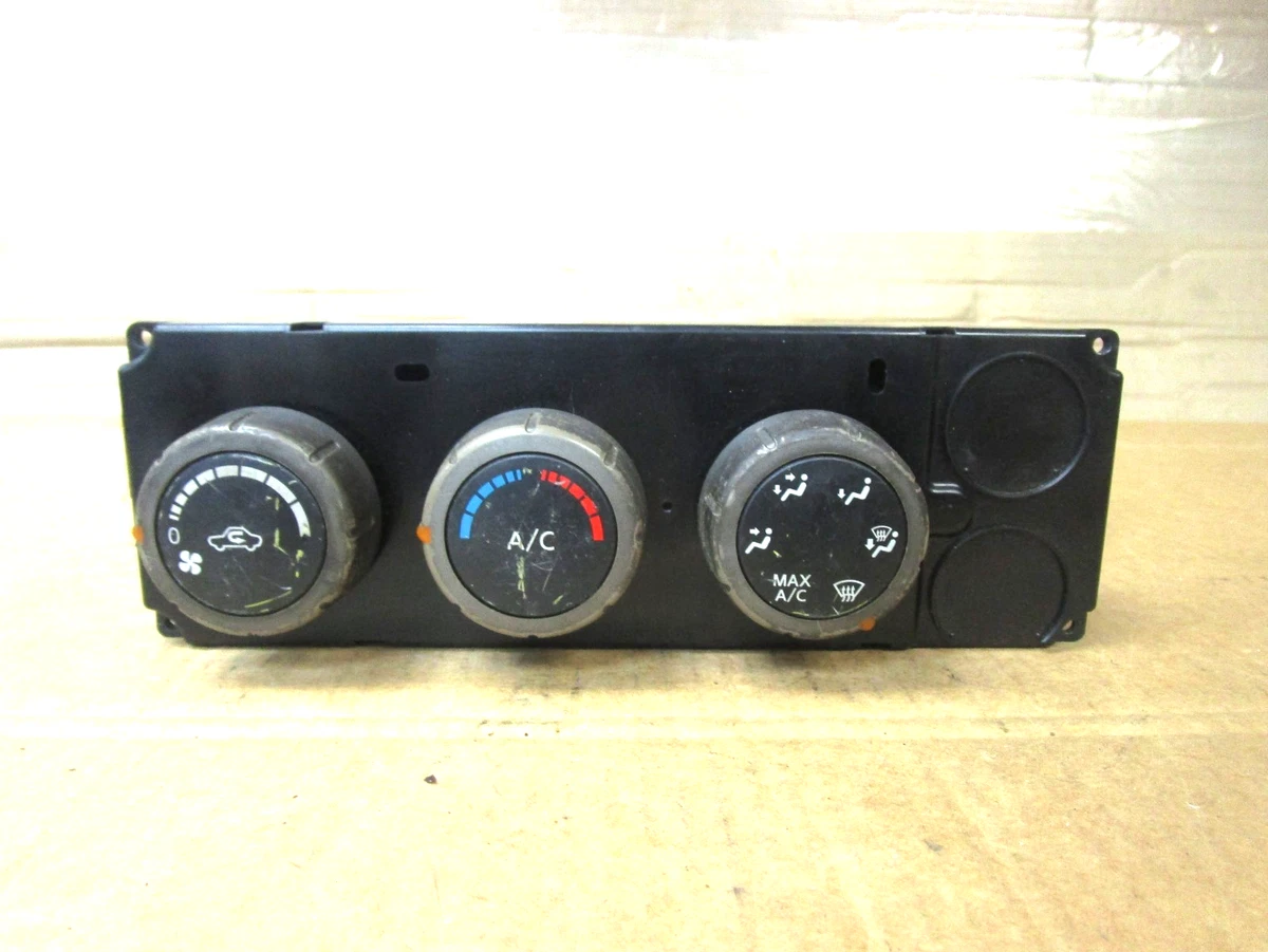 日産タイタン2012　エアコンコントロールパネル 日産タイタン2012 エアコンコントロールパネル OEM '04-'15 Nissan