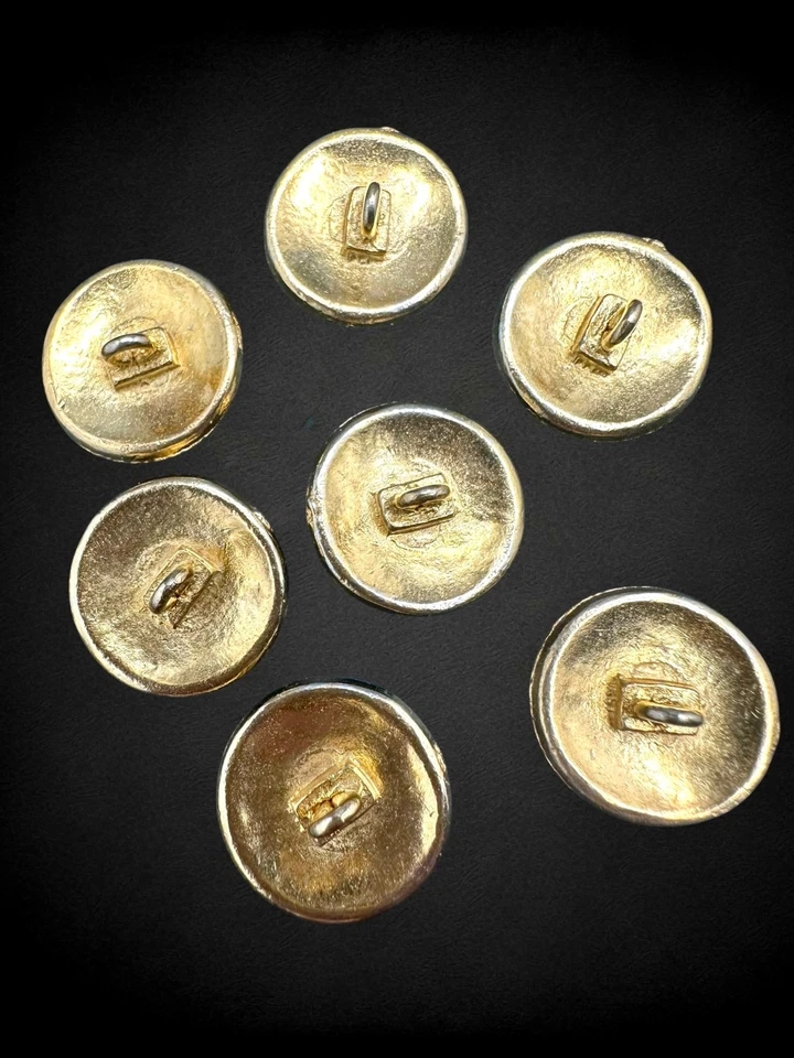 Set of 7 Vintage Chanel Textured Goldtone Brass Gold Plated Buttons - Image 3 of 4