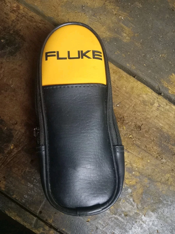 FLUKE 325 TRUE RMS 600V AC/DC PINZA AMPERIMÉTRICA 40.00 A/400.0A NUEVO Foto 4 de 4