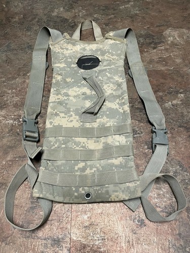 US Military MOLLE 3L/100oz ACU HYDRATION CARRIER Pack System ACC