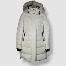 Moose Knuckles Women's White Down Shearling Trim Watershed Parka Jacket Size S