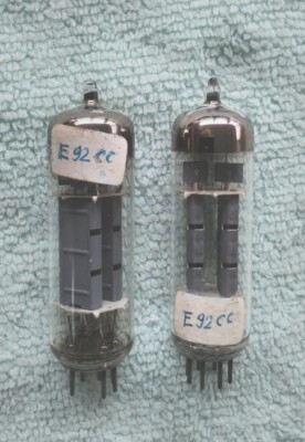Elektronenröhre - Type: E92CC / Zweifach Triode / NOS