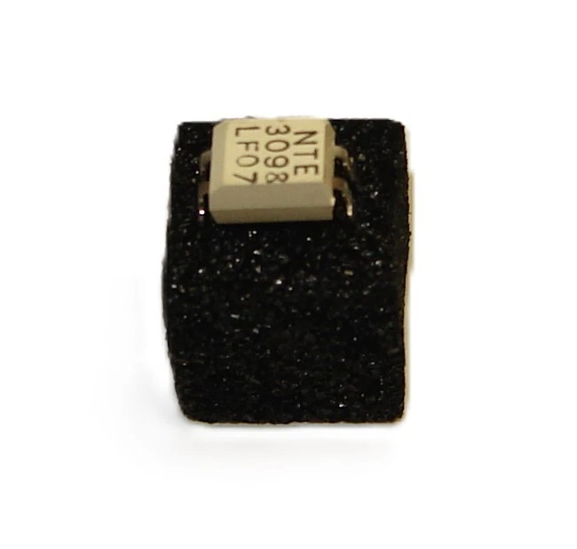 (3) NTE 3098 Optoisolator NPN Transistor Output VISO=5000V 4 Lead Dip - Image 3 of 3