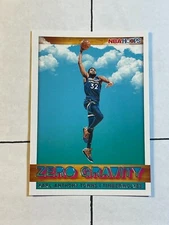 Karl Anthony Towns 2019-20 Panini NBA Hoops Zero Gravity Insert #17 Timberwolves
