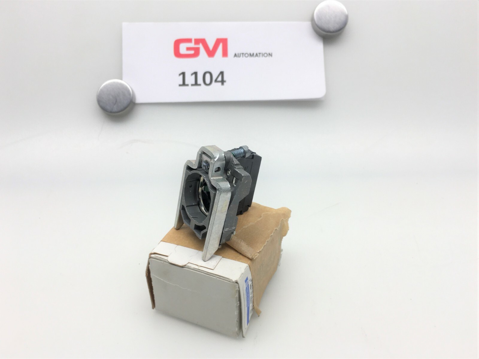 Telemecanique Schneider Auxiliary Switch Block ZB4 BZ101 Switch Block ZBE-101