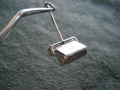 Carpet Sweeper Vintage Sterling Silver Charm Pendant ~ 2.0g ~ Handle Moves