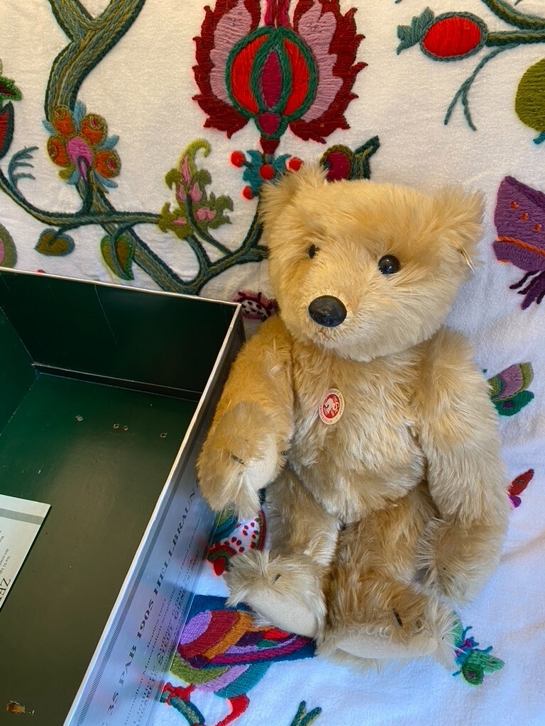 Steiff Teddy Bear 404207 - with box and certificate. Barle 35 PAB