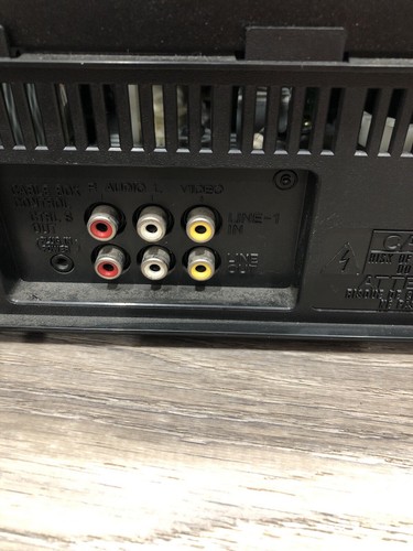 For Parts Or Repair Vintage Sony SLV-685HF VHS VCR Player With Remote Read! - Picture 7 of 9