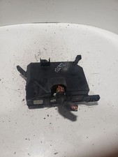 2003-2008 Hyundai Fuse Box Engine Compartment Tiburon Oem 1035662 2003-2008 Hyundai Fuse Box Engine Compartment Tiburon Oem 1035662
