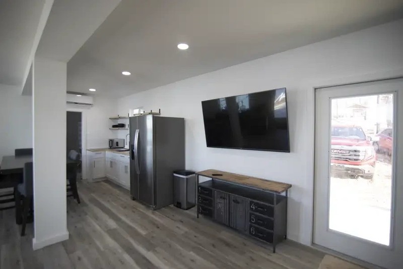 Shipping Container Home - 1280 sq ft, 3 bed 2story with perpendicular cantilever - thumbnail 6