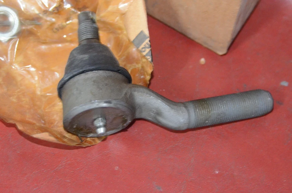 Nuevo de Lote Antiguo 1976-1981 Dodge Ply B100B200 B300 Van LH Tie Rod Kit Mopar 3879947 CB300 PB Foto 2 de 4