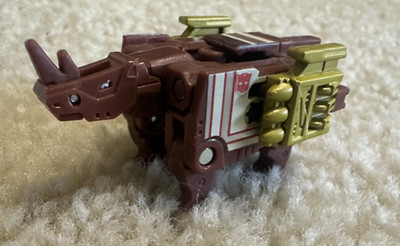 transformers studio series 86 core class ramhorn cassette autobot