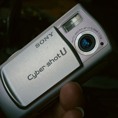 Sony Cyber-Shot DSC-U10 Mini Digital Camera Auto Focus Noise