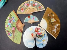 Great Collection Of 34 Vintage Folding Hand Fans Mixed Materials And Sizes