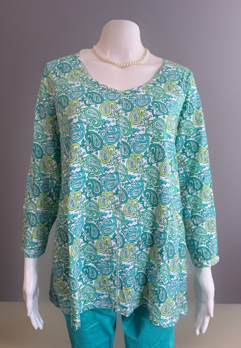 NWT Escape By Habitat Clothes Paisley Top Size M V Neck Top