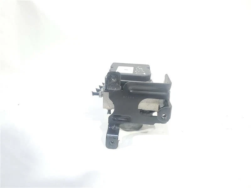 Conjunto de bomba de freno antibloqueo tracción trasera OEM 2008 Chevrolet Suburban 1500 Foto 3 de 4