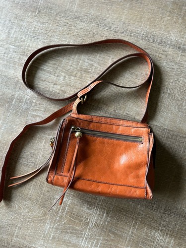 Borsa a tracolla HOBO International media in pelle marrone tracolla boho hippie - Foto 2 di 22