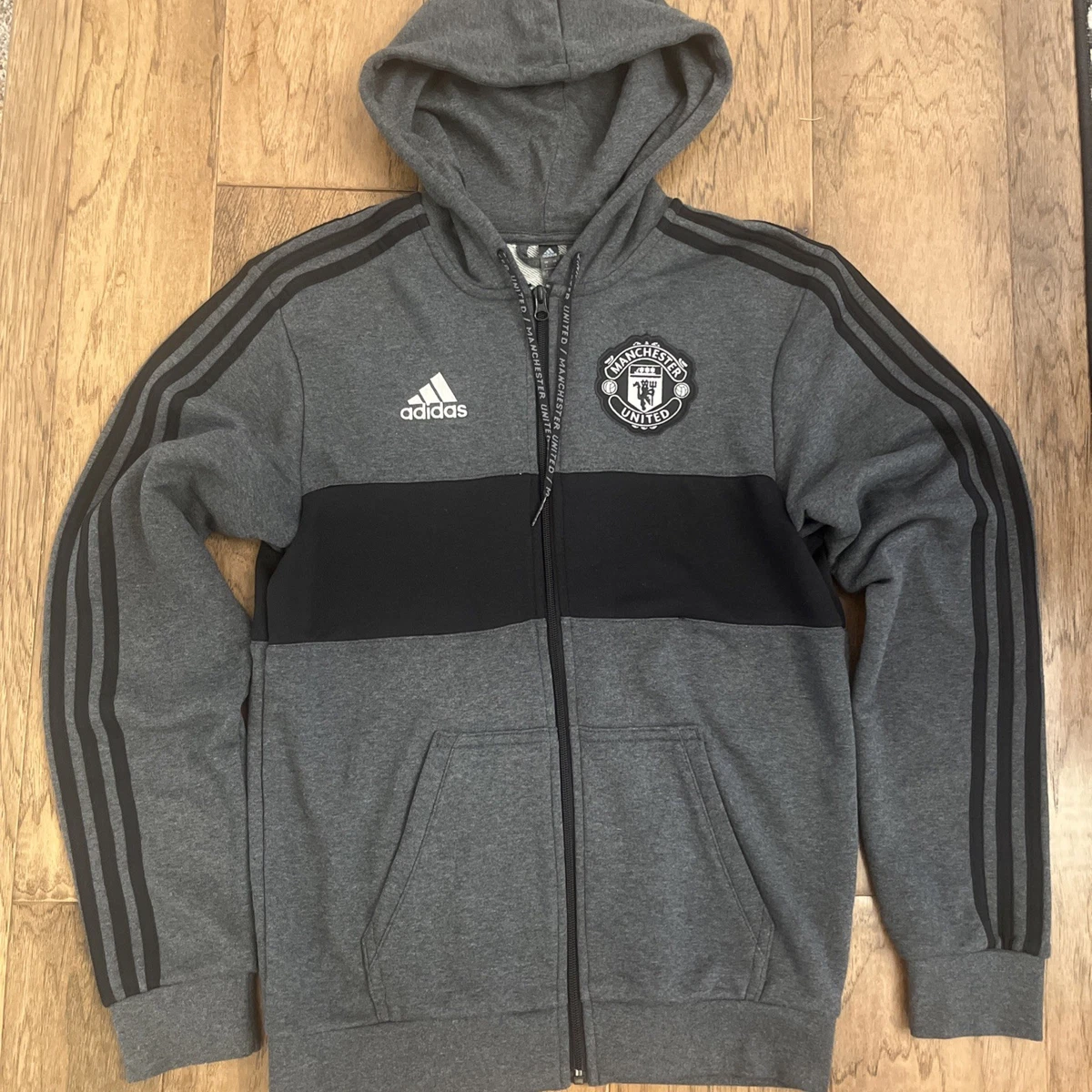 Manchester United Fan Apparel & Souvenirs Just Listed 2026