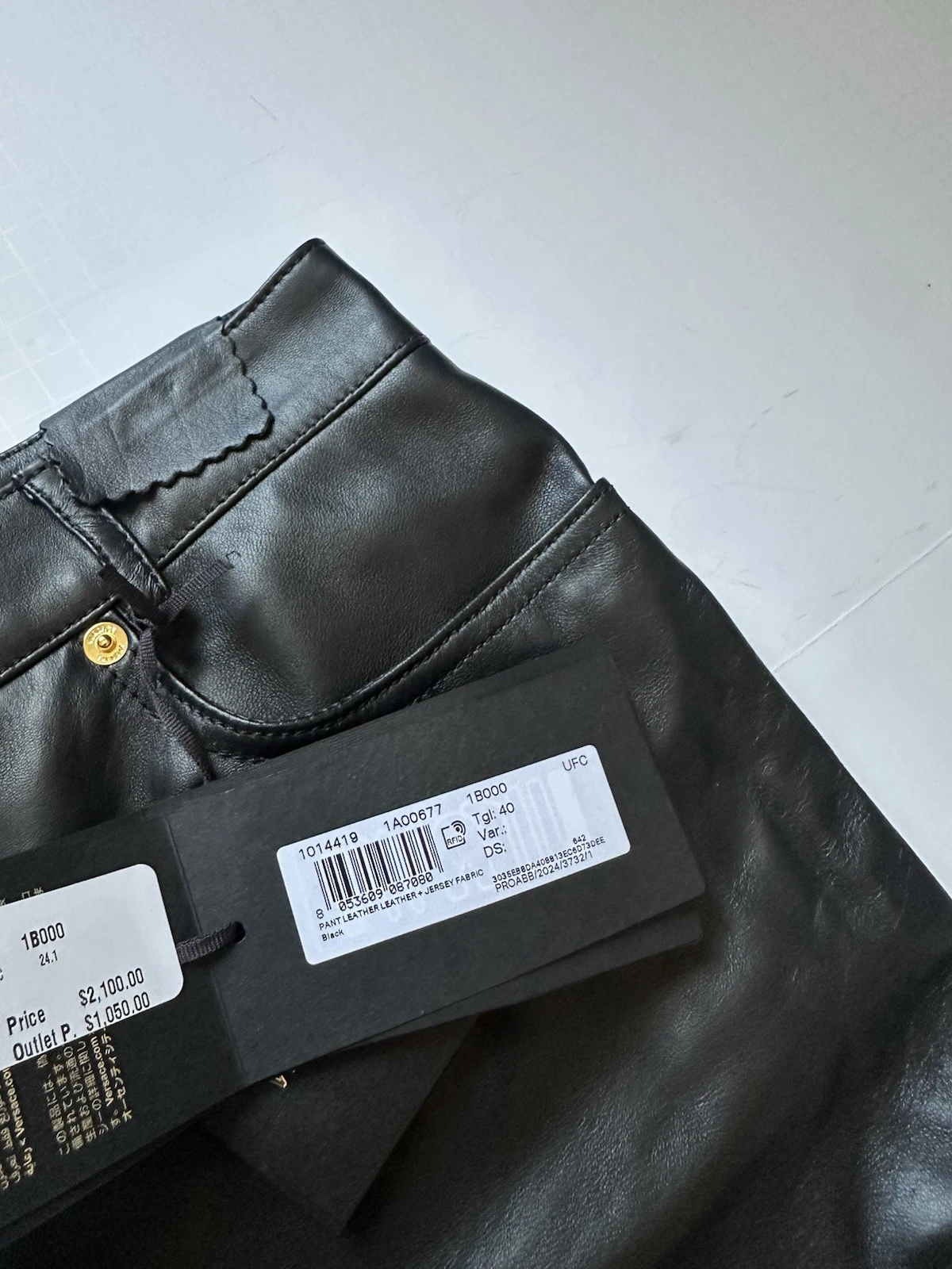 Versace pantaloni donna neri pelle tessuto 6 US (40 euro) 1014419 nuovi con etichette $2100