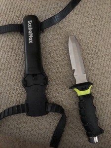 ScubaMax Dive Knife blunt end with Sheath 420 Stainless Steel 2 finger Release