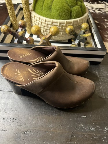 Dansko Rae Mules Brown Leather Studded Slip on Heel Clogs Size EU 37 - Foto 2 di 12