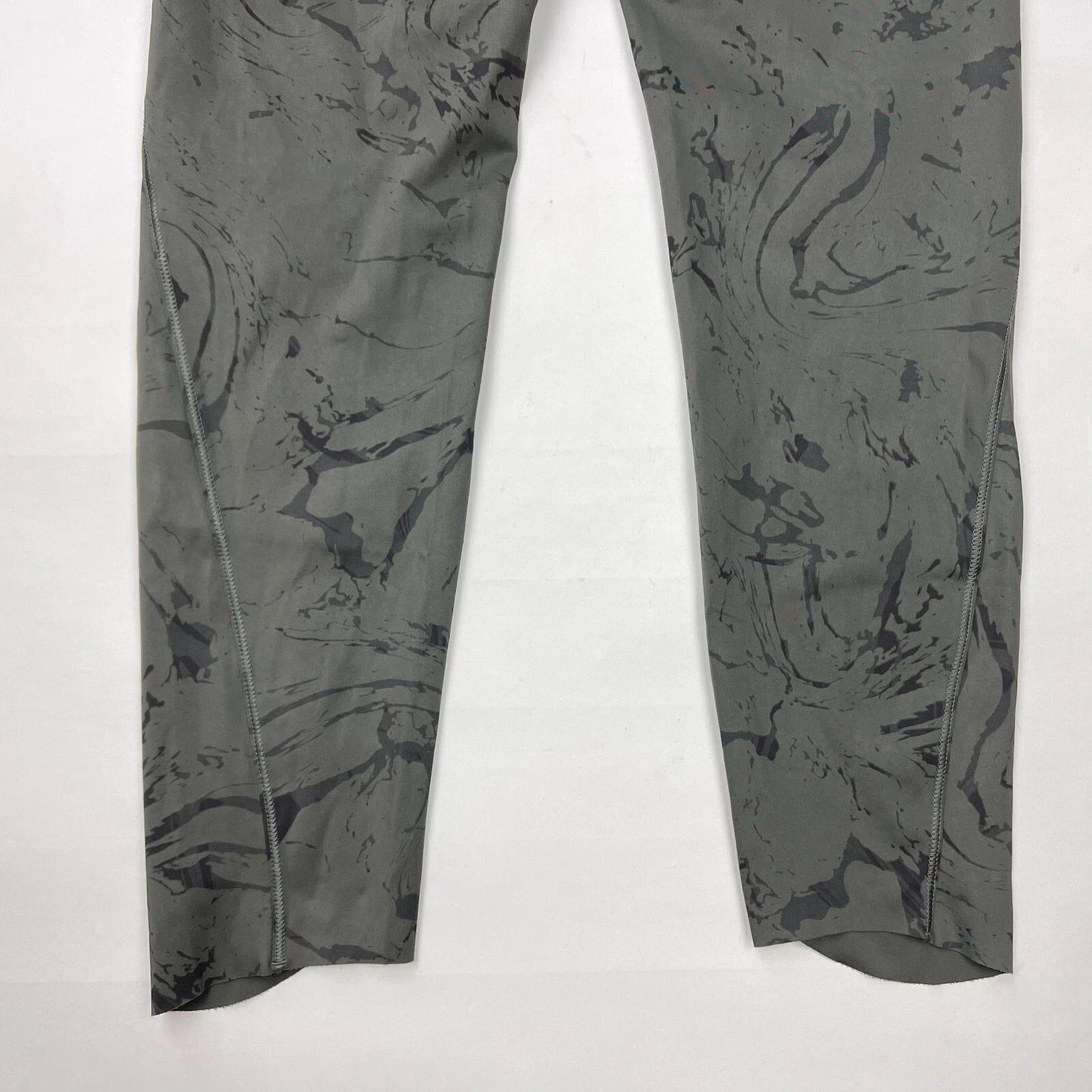 athleta velocity 7/8 stash pocket stretch yoga gym run leggings