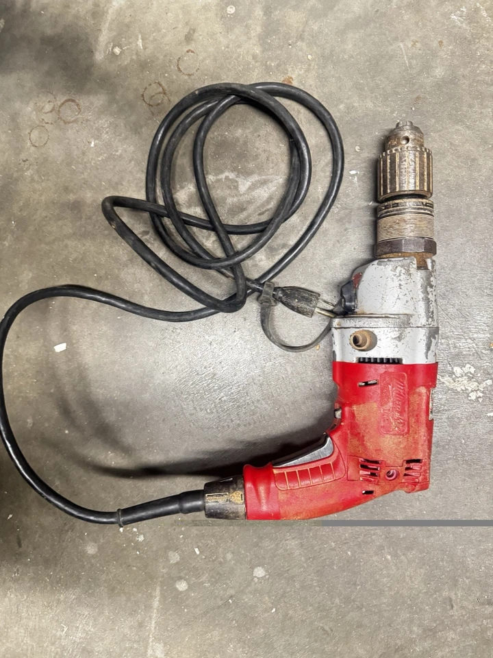 Broca de martelo Milwaukee Magnum 5374-1, 1/2" velocidade variável com fio feita nos EUA. - Imagem 2 de 4