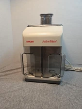 Singer Juice Giant Electric Juicer Extractor 300 Watt Model 774 Stainless Grater