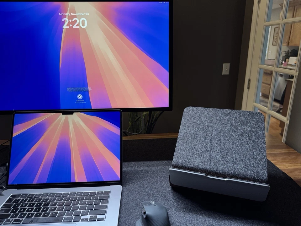 Laptop riser Grovemade nogueira - Imagem 3 de 4