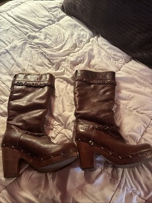 Ugg Savanna clog boots Women's Brown Leather Knee High Size 9 Genuine Sheepskin