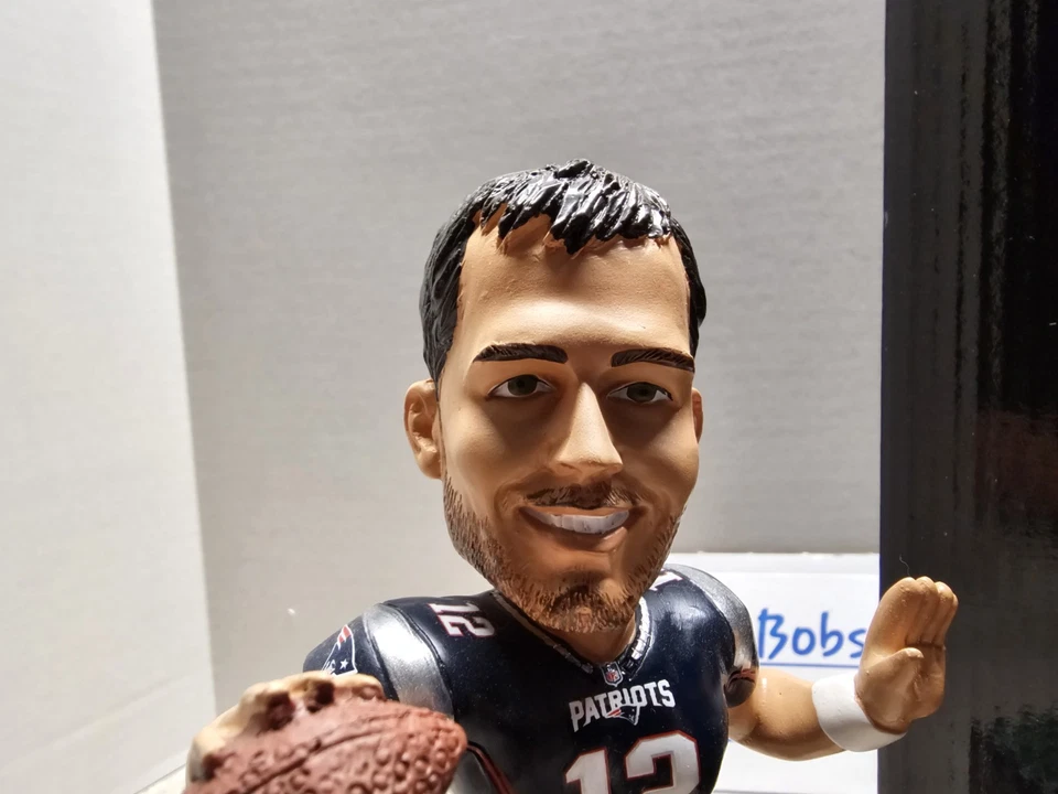 Tim Brady New England Patriots NFL 2018 #'d FOCO Bobblehead Nuevo en caja Foto 2 de 4