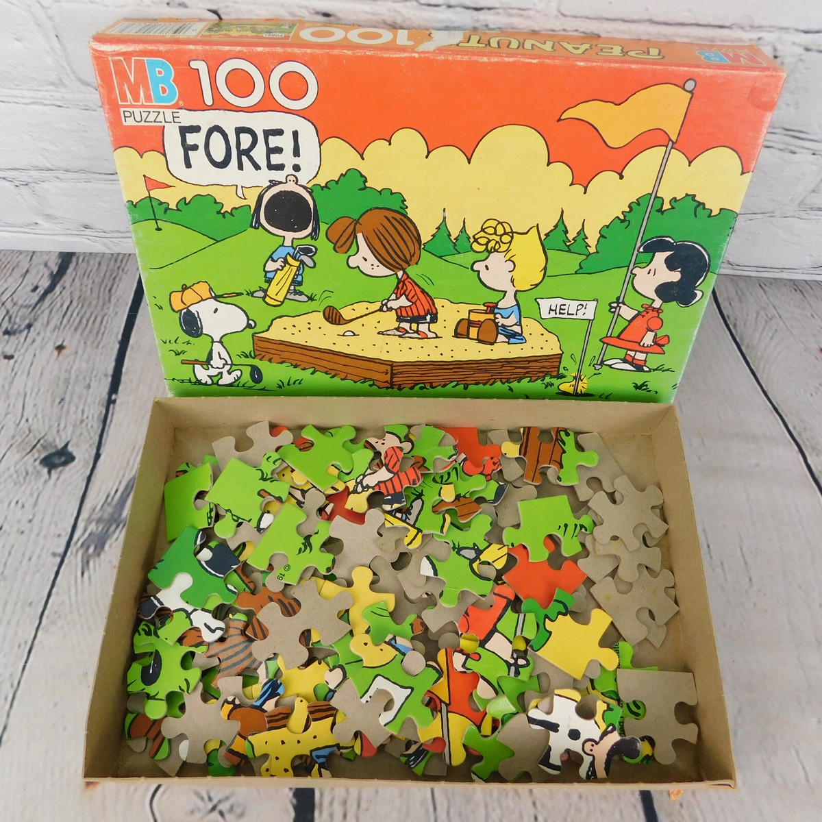 Vtg. Lot X 2 PEANUTS MB Puzzles, Golf & Tennis, Snoopy