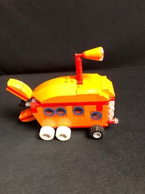 LEGO 3830 SpongeBob SquarePants The Bikini Bottom Express from 2008