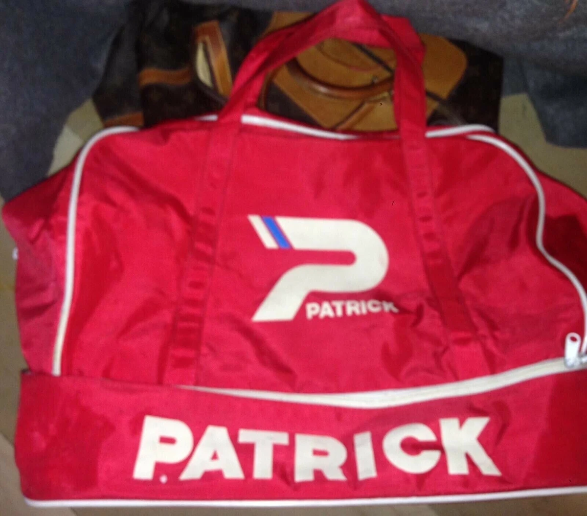 VINTAGE PATRICK SPORTS FOOTBALL BAG 70 S VERY NICE AND RARE
