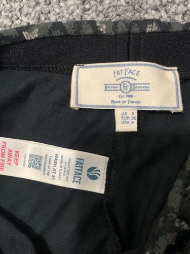 Fat Face Womens Leggings Size 8 Black Khaki Pattern W24 L26.5 - Picture 3 of 3