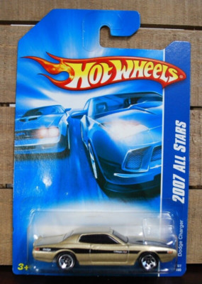 HOT WHEELS 1/64 DIECAST CAR 1973 DODGE CHARGER RALLYE GOLD  2006 ISSUE