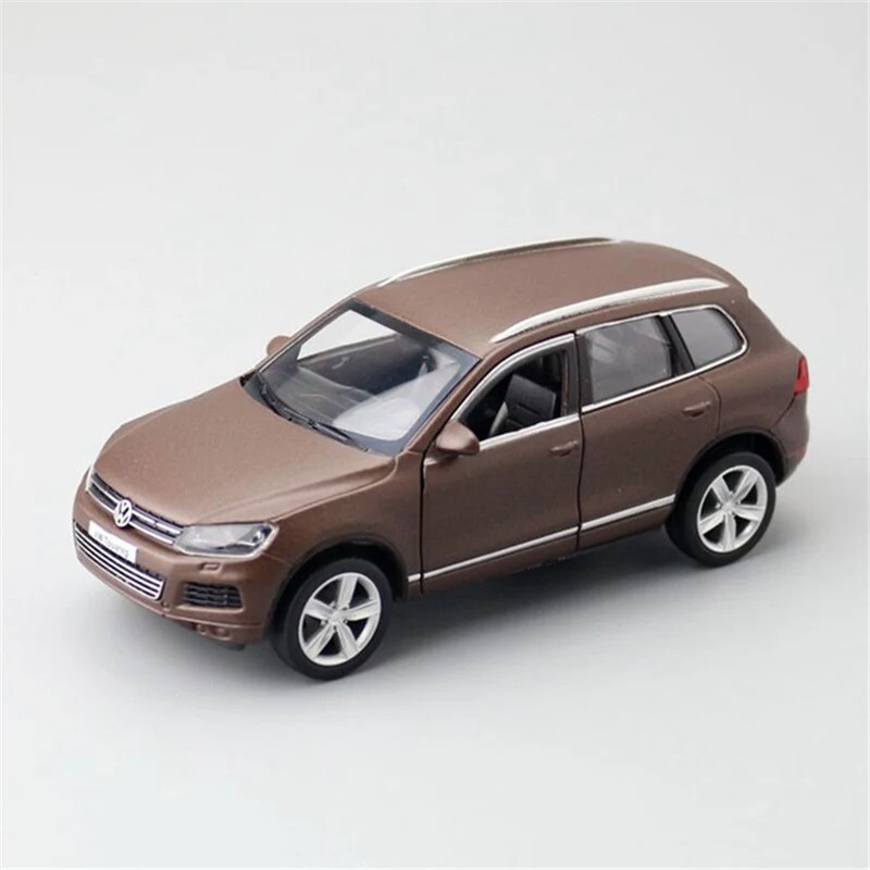 Volkswagen Touareg ミニカー Wiking製 VW Volkswagen VW Touareg Typ 7L SUV 2002-06 sierrarot