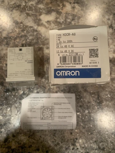 Omron H3CR-A8 Timer