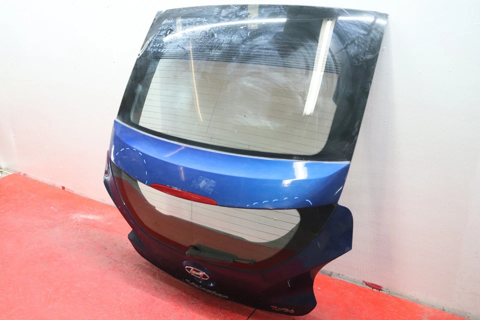 2012 2017 HYUNDAI VELOSTER TURBO REAR LIFTGATE OEM WITH CAMERA - Image 3 of 4