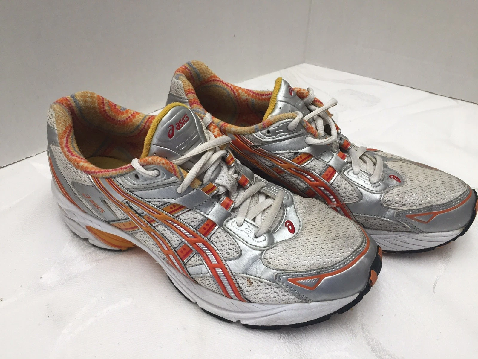 Scarpe da corsa da donna Asics Gel Duomax taglia 8 argento look giallo ?