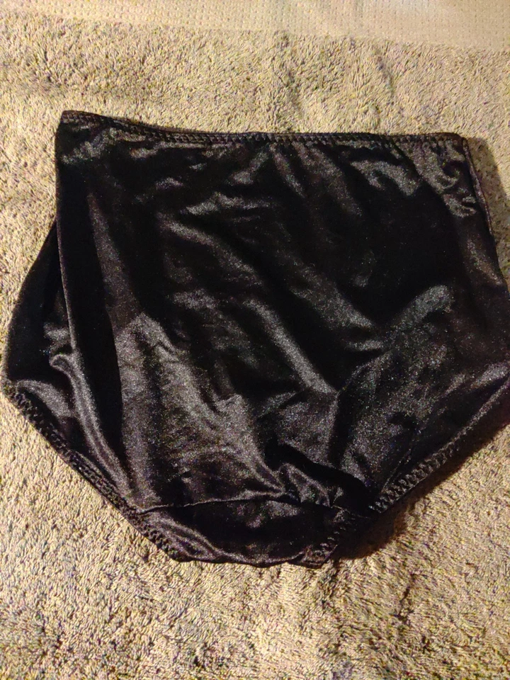 Bali Tummy Solutions 2 pack Women Underwear Shaping Brief Firm Control Size 9 - Image 4 of 4