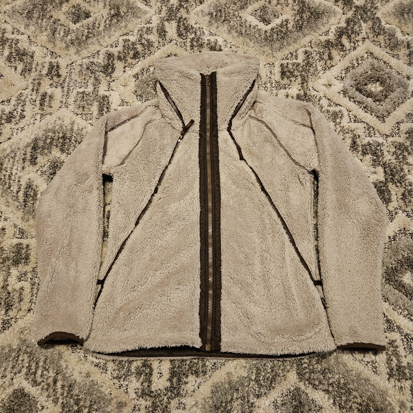 Kuhl Women's Flight Jacket Sherpa Fleece Full Zip Hooded Size Large Outdoors