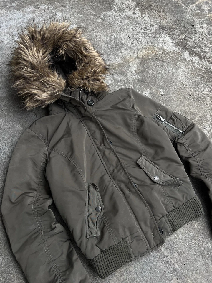 Chaqueta de piel sintética If Six Was Nine N2b Alaska Abercrombie Fitch tipo japonés tallas S Foto 4 de 4