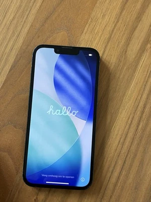 Apple iPhone 13 · 128GB