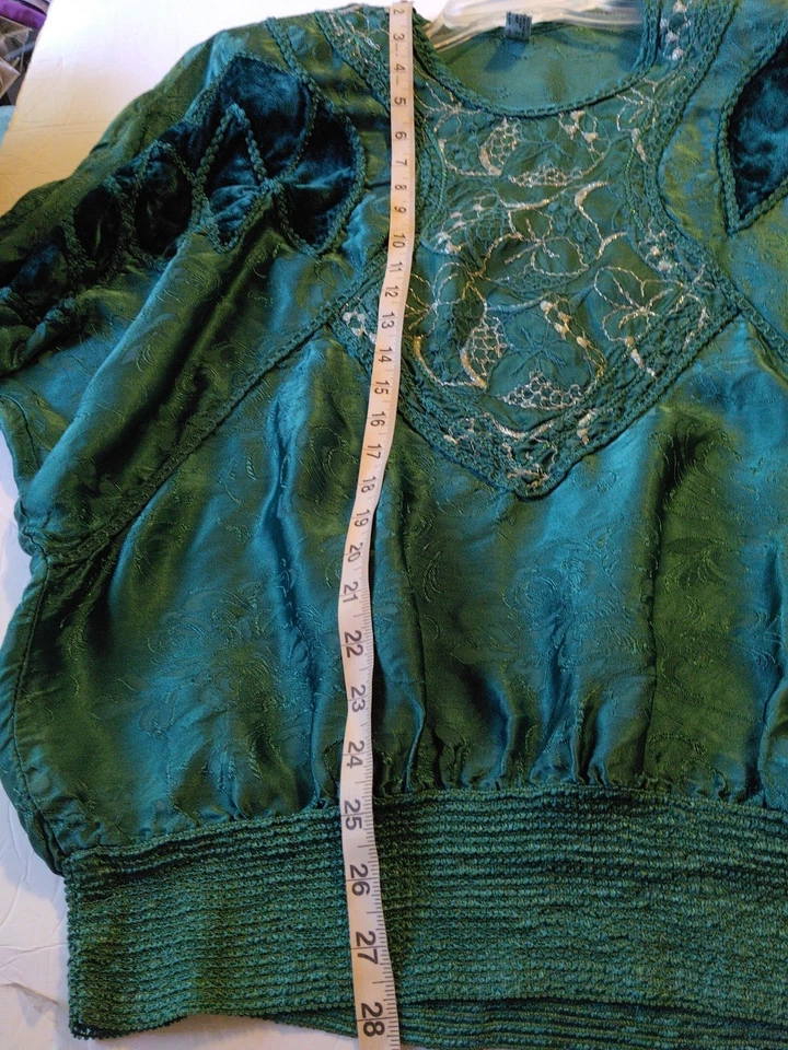 Top caprichoso elegante bohemio con detalles de terciopelo bordado para mujer talla L único Foto 3 de 4